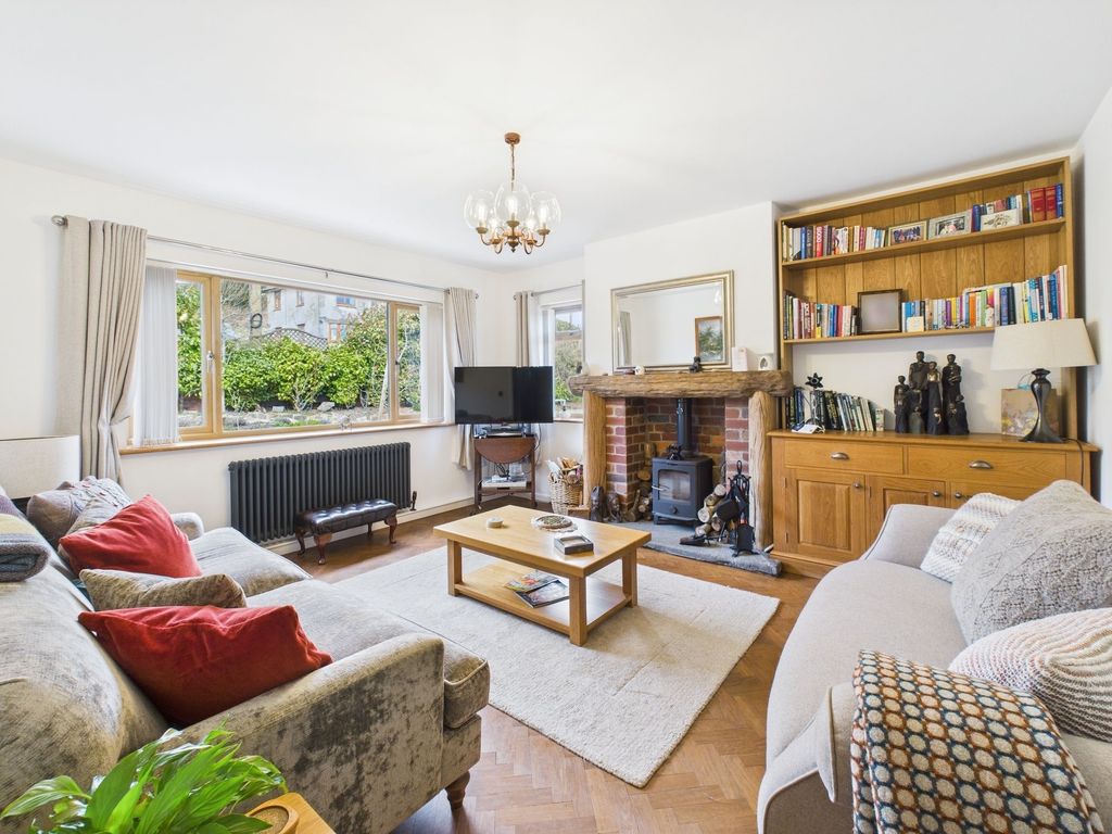 Property photo 2 of 64