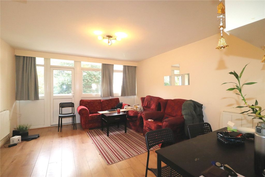 Property photo 2 of 10 Picture No. 04