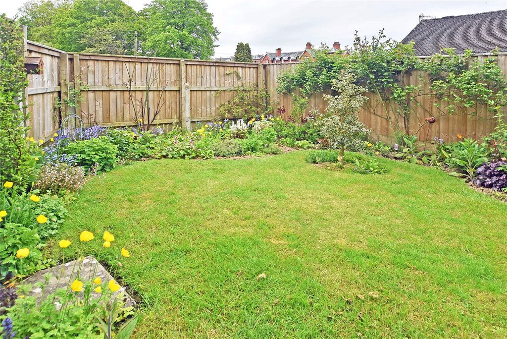 Property photo 2 of 23 Picture No. 31