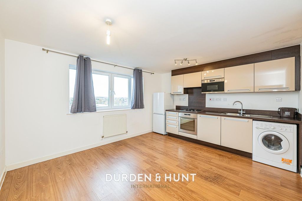 Property photo 3 of 13 Cannock-8.Jpg