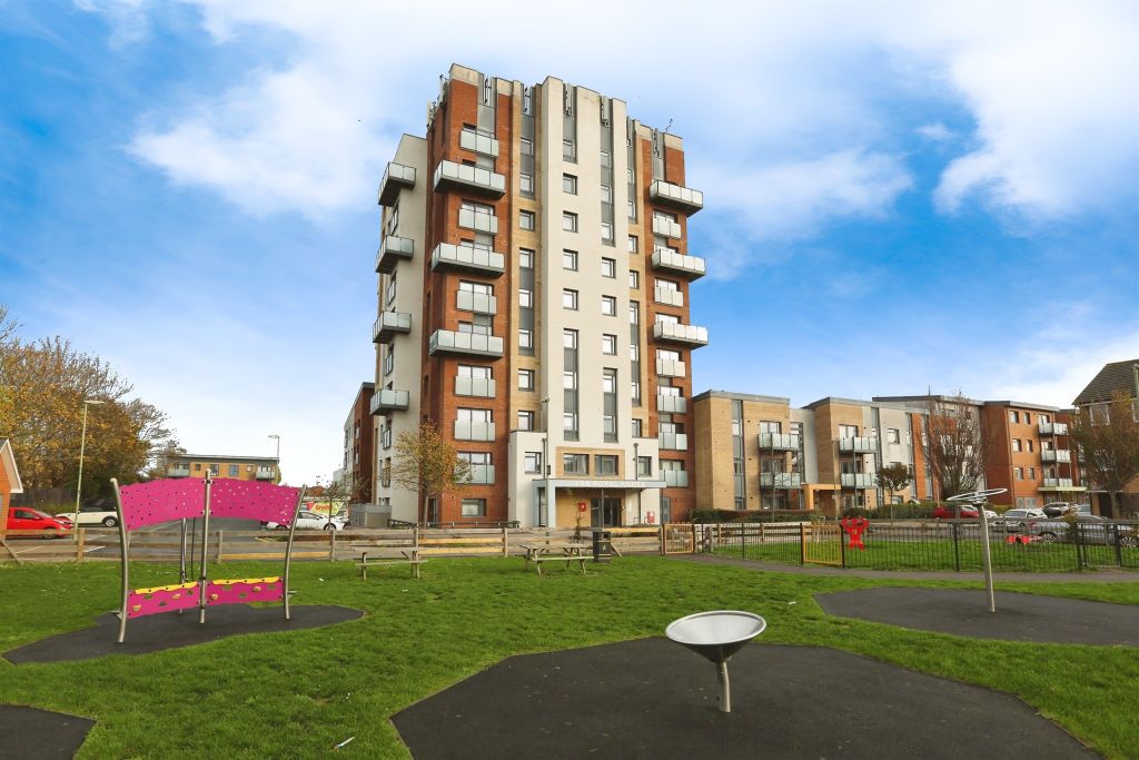 Property photo 1 of 17