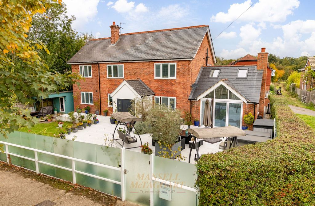 Property photo 1 of 39