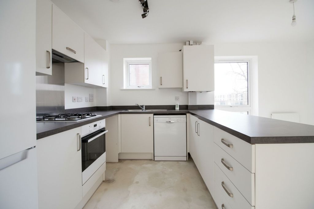 Property photo 3 of 9