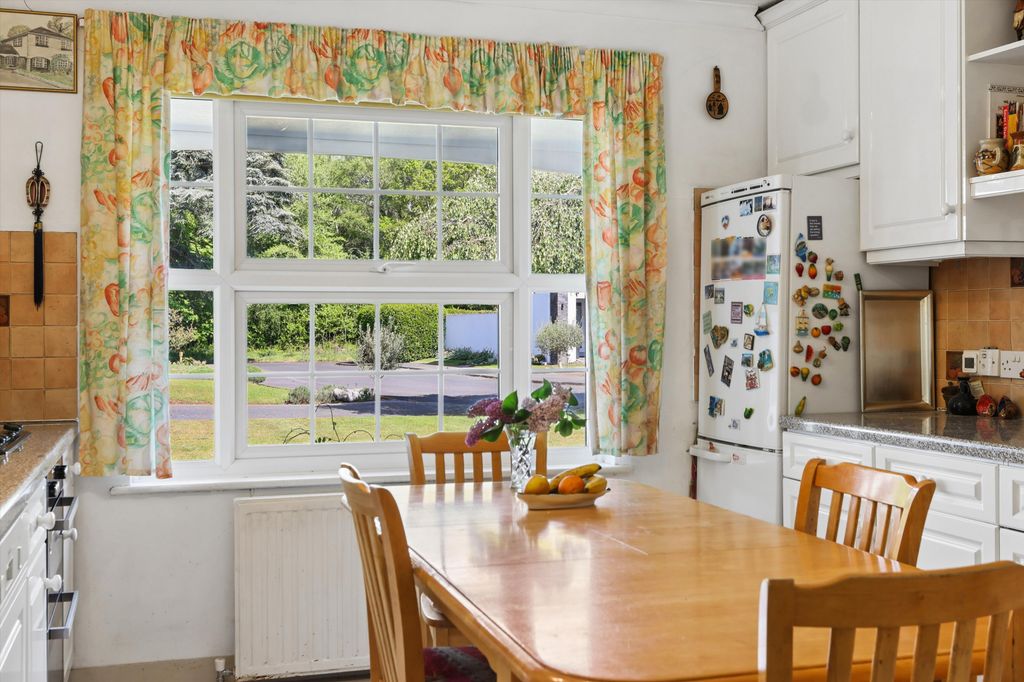 Property photo 2 of 18 Image