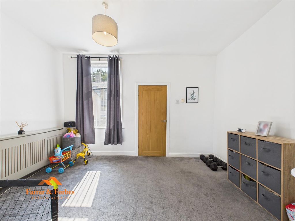 Property photo 3 of 16 Cam03956G0-Pr0109-Still001.Jpg