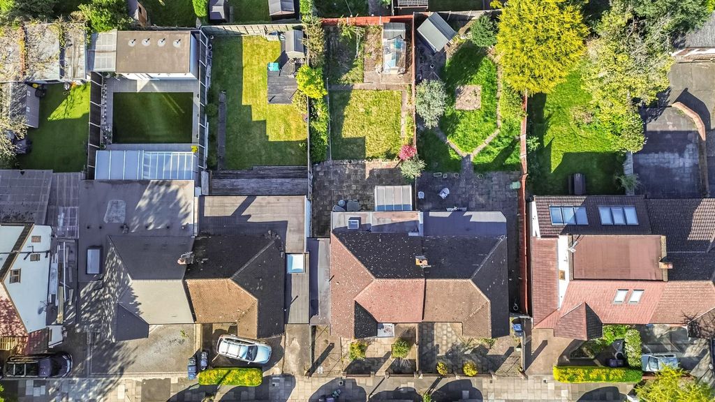 Property photo 2 of 18 Farndale Above.Jpg