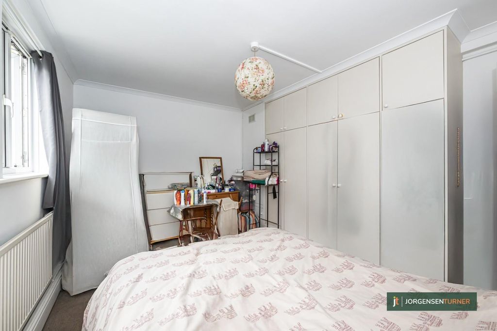 Property photo 3 of 7 Bedroom Photo Two.Jpg