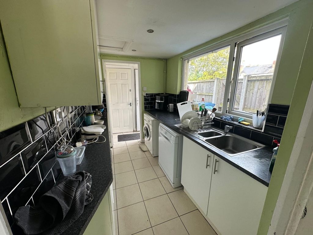 Property photo 3 of 4