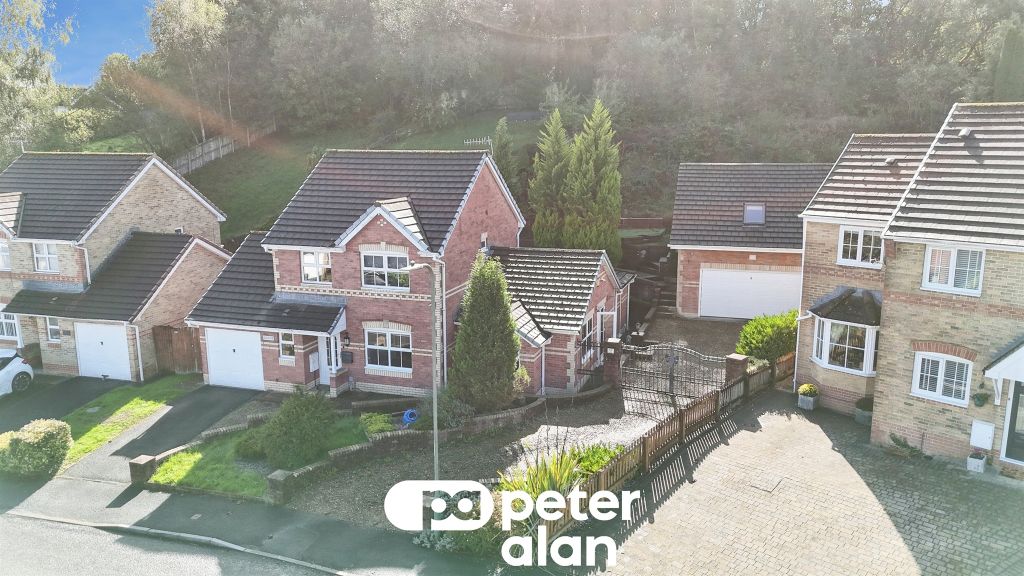 Property photo 2 of 31