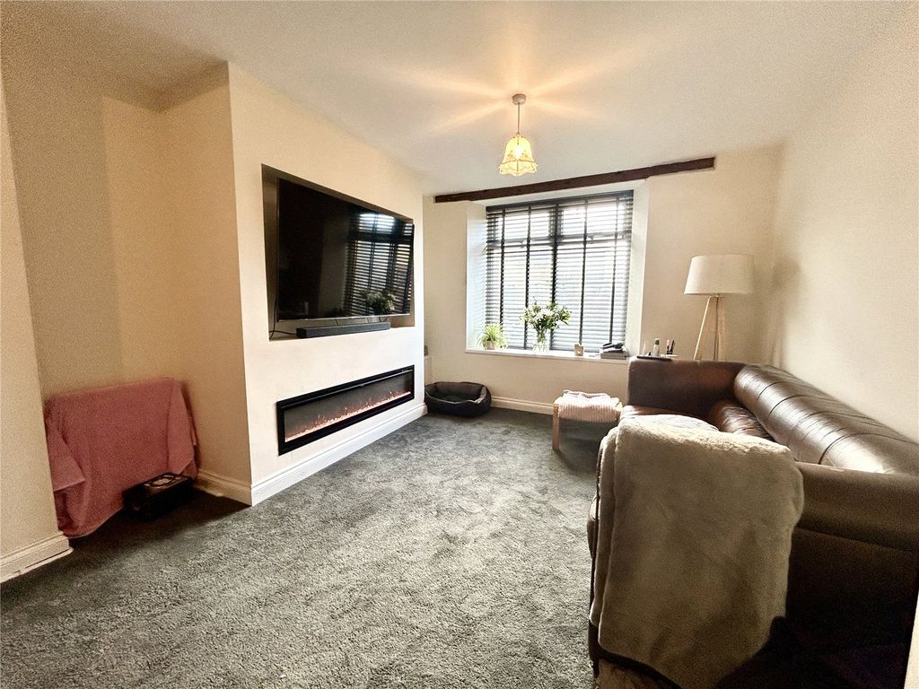 Property photo 2 of 15 Picture No. 08