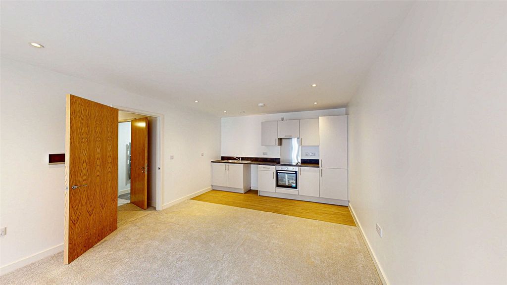 Property photo 2 of 10 Picture No. 05