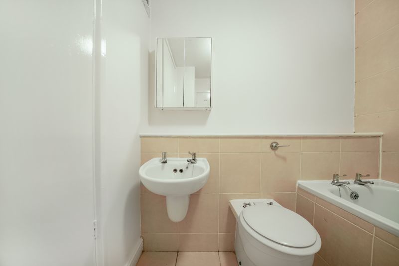Property photo 2 of 17 Photo 5