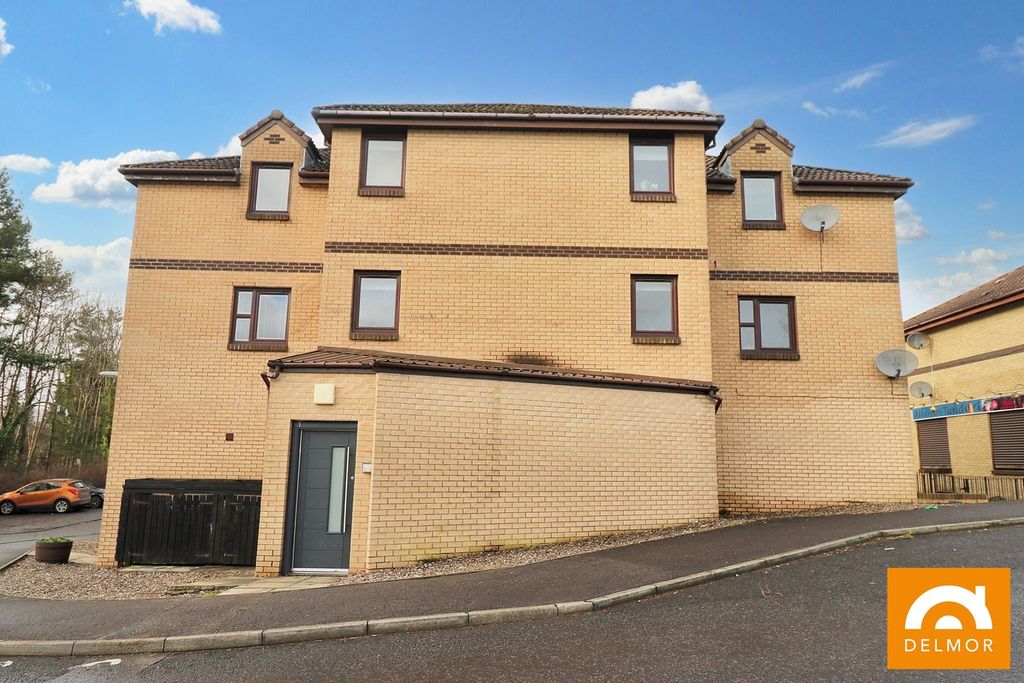 Property photo 2 of 16