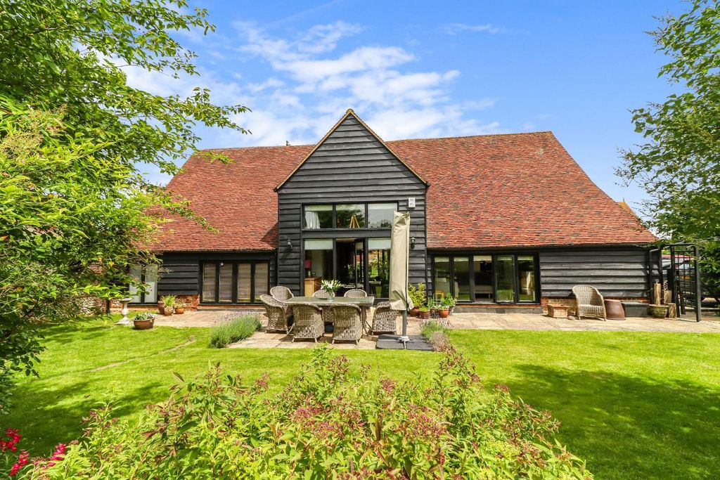 Property photo 1 of 33