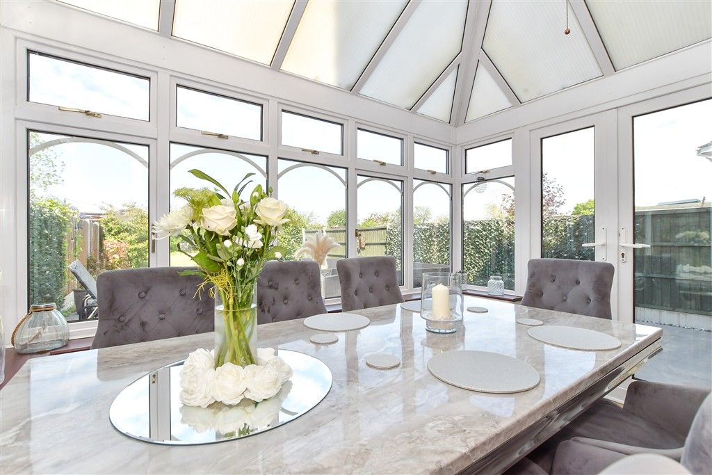 Property photo 3 of 14 Conservatory