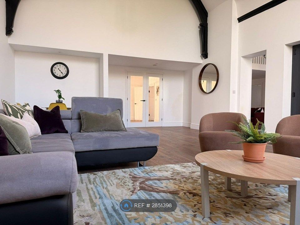 Property photo 1 of 34