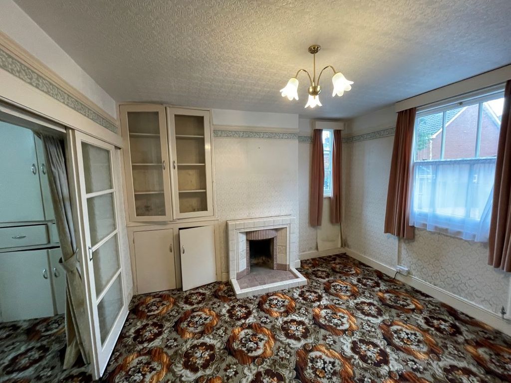 Property photo 3 of 15