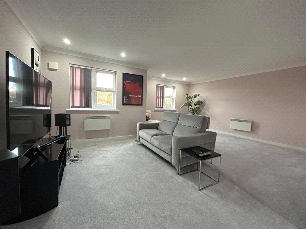 Property photo 3 of 12 Picture No. 10