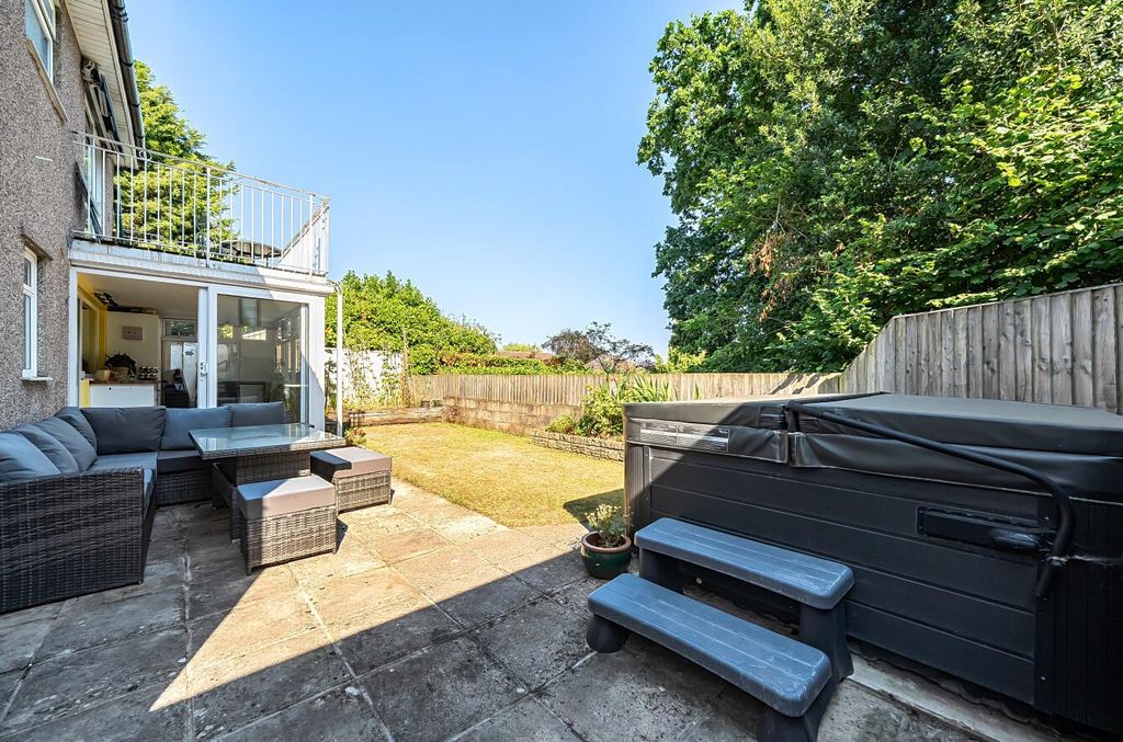 Property photo 2 of 21 1493704-7-6A57B7B571d05.Jpg