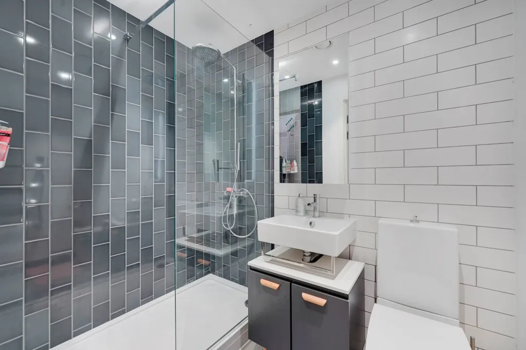 Property photo 3 of 10 Bathroom Two