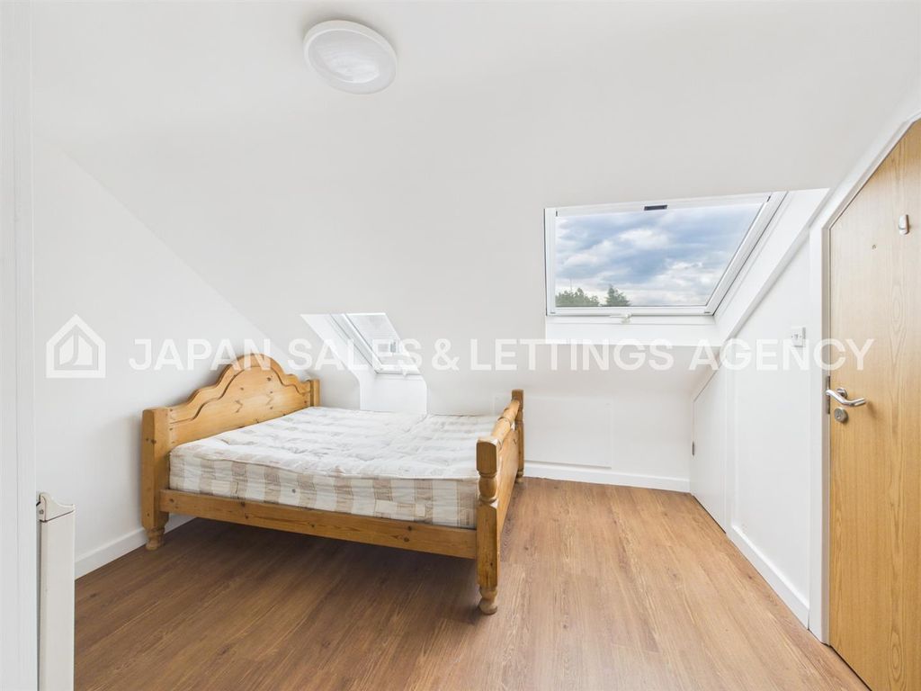 Property photo 3 of 4 Cam04401G0-Pr0159-Still003.Jpg