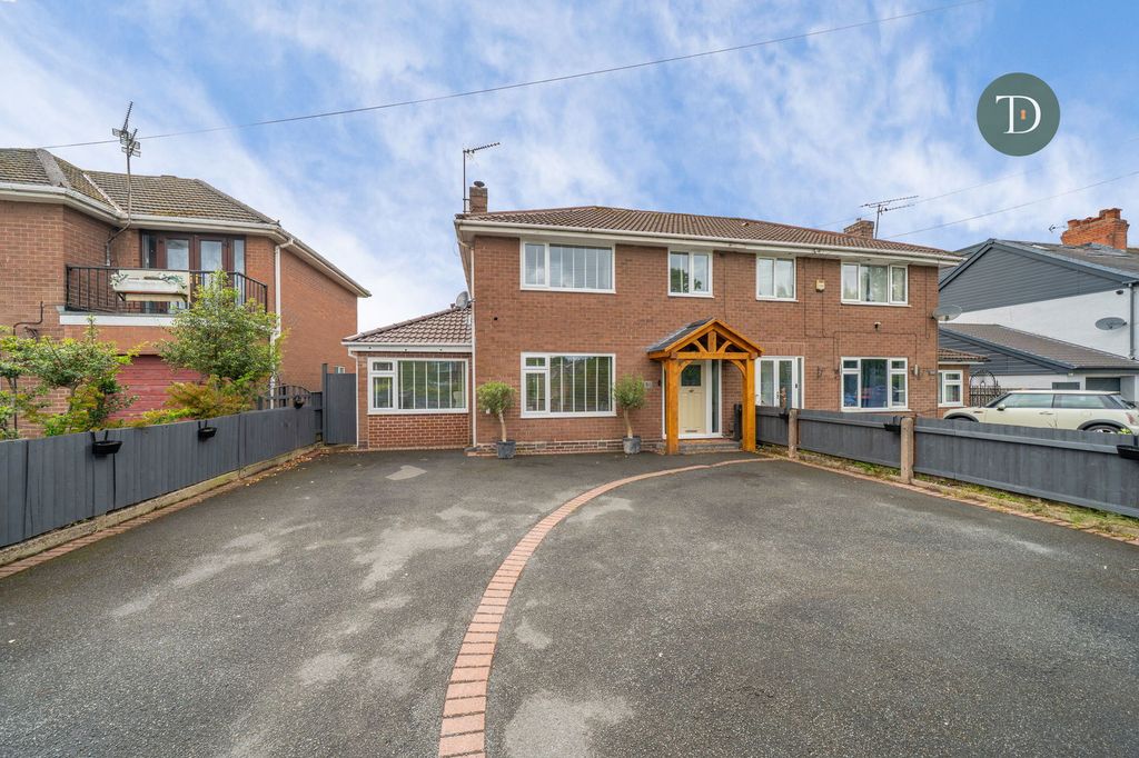 Property photo 1 of 25