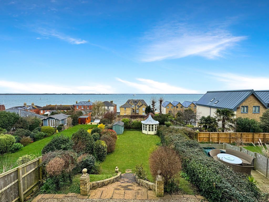 Property photo 1 of 24 Photo 10