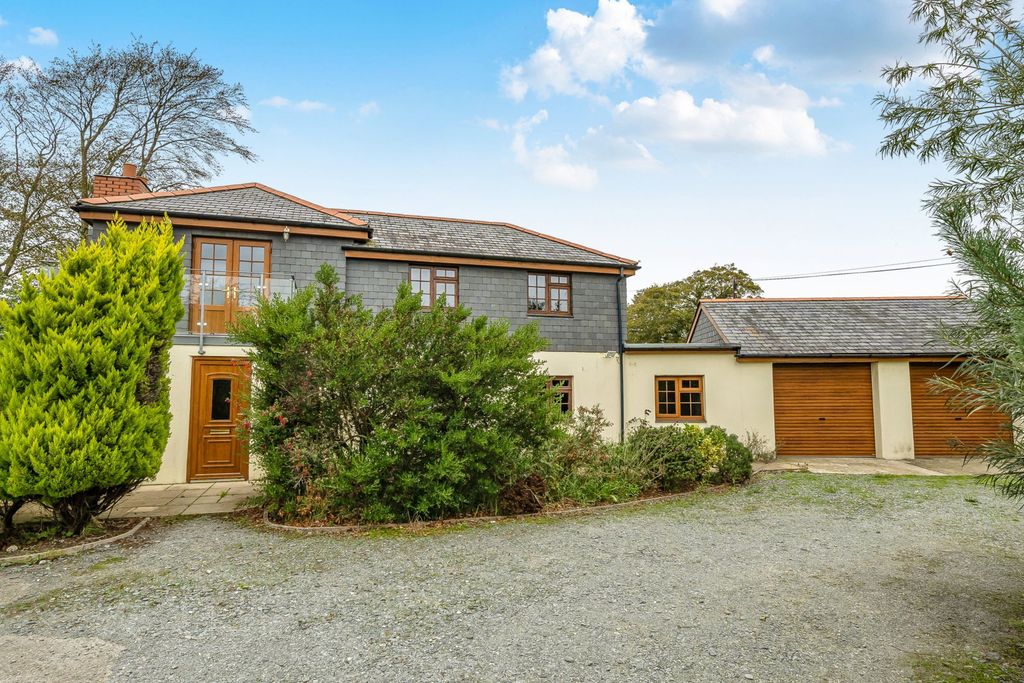 Property photo 1 of 20