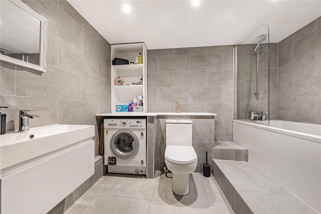 Property photo 3 of 18 Picture No. 09
