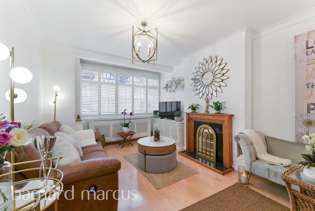 Property photo 3 of 10 Reception Room