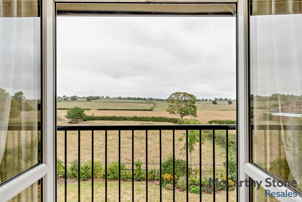 Property photo 2 of 55 8660859-Interior15-800.Jpg