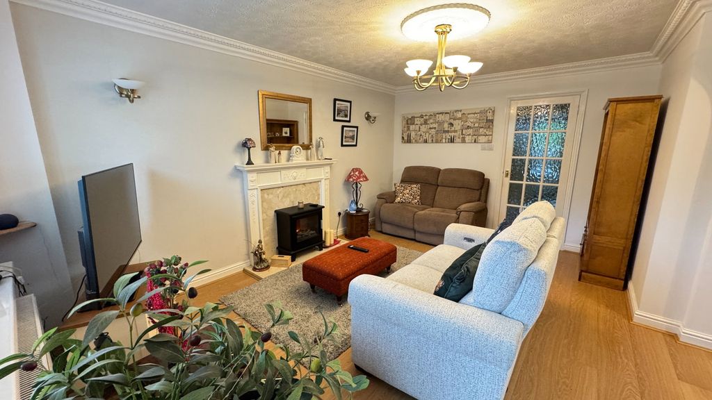 Property photo 3 of 14
