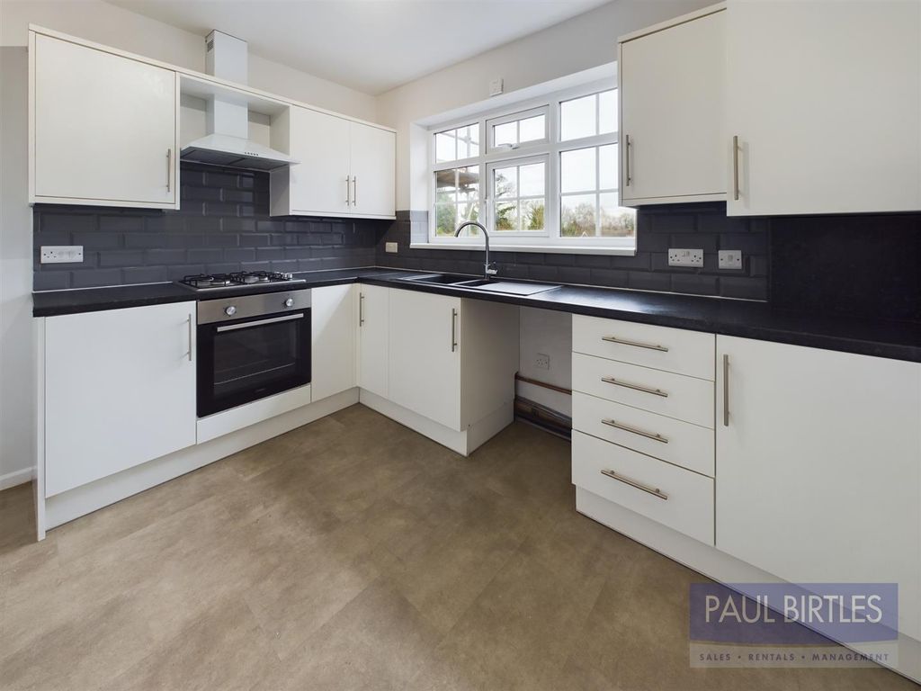 Property photo 3 of 15 Cam01301G0-Pr0278-Still007.Jpg