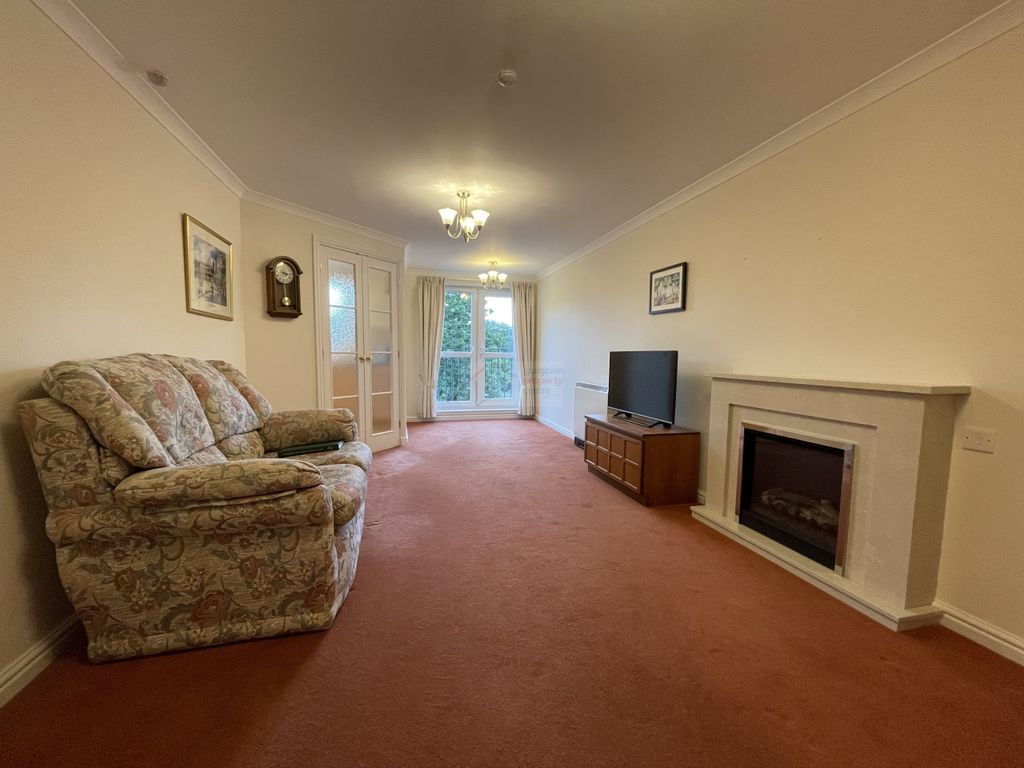 Property photo 3 of 15 Lounge.Jpg