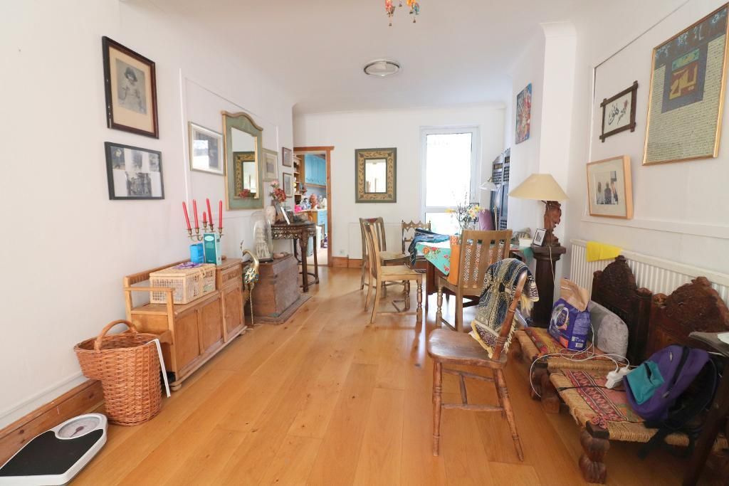 Property photo 3 of 11 Photo 3