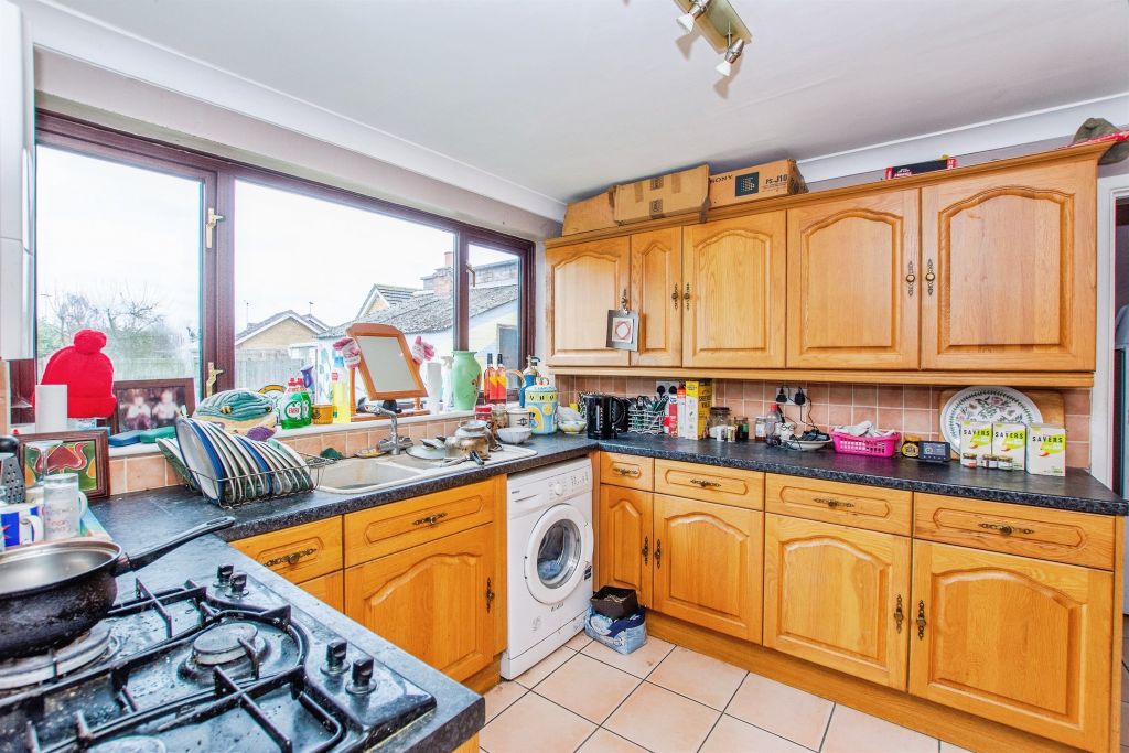 Property photo 2 of 17