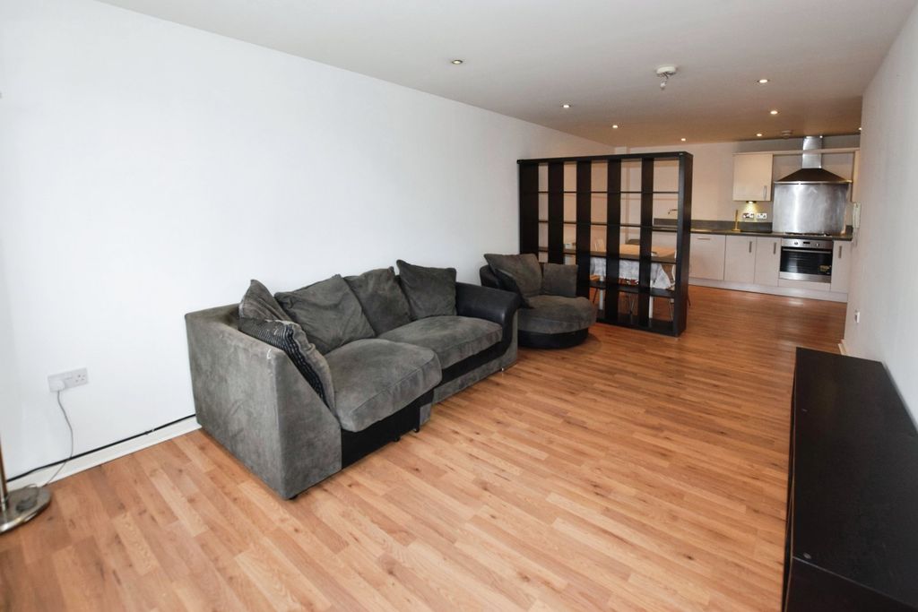 Property photo 2 of 17 Picture No. 19