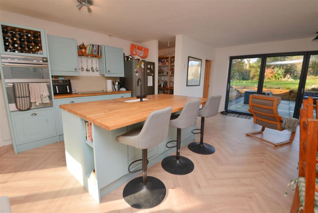 Property photo 3 of 28 Lounge/Kitchen/Diner