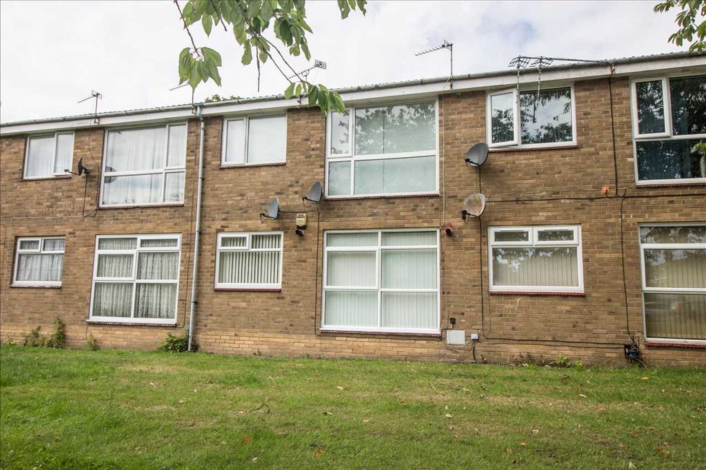 Property photo 2 of 6 Front