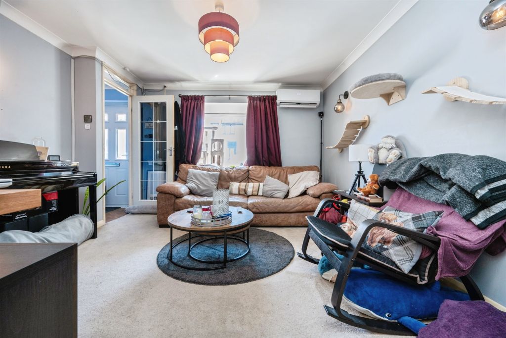 Property photo 3 of 18