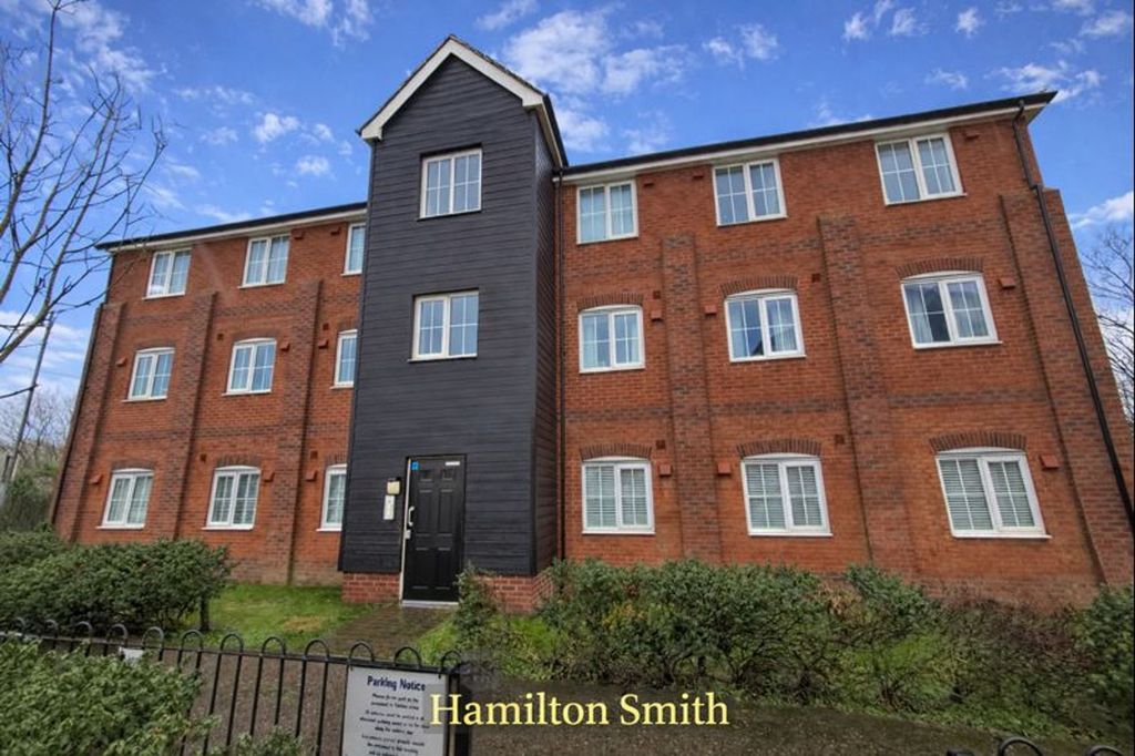 Property photo 1 of 8