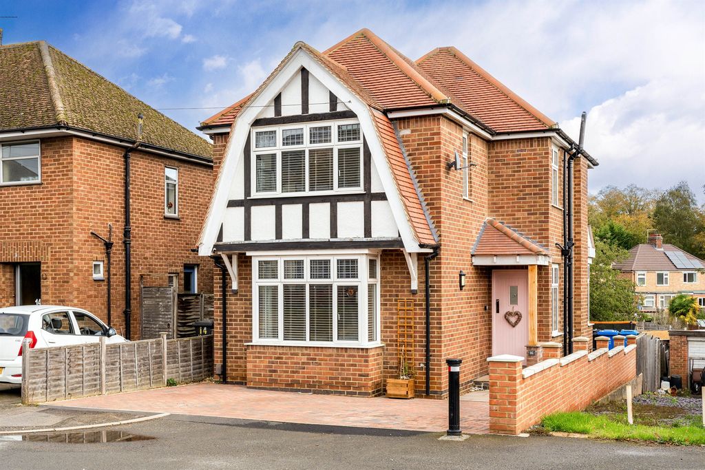 Property photo 1 of 14
