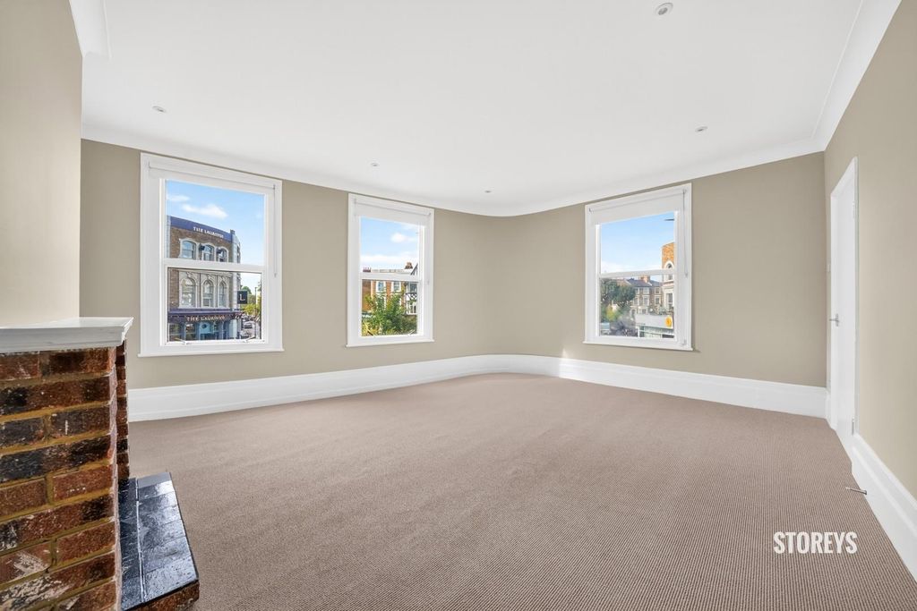 Property photo 1 of 30