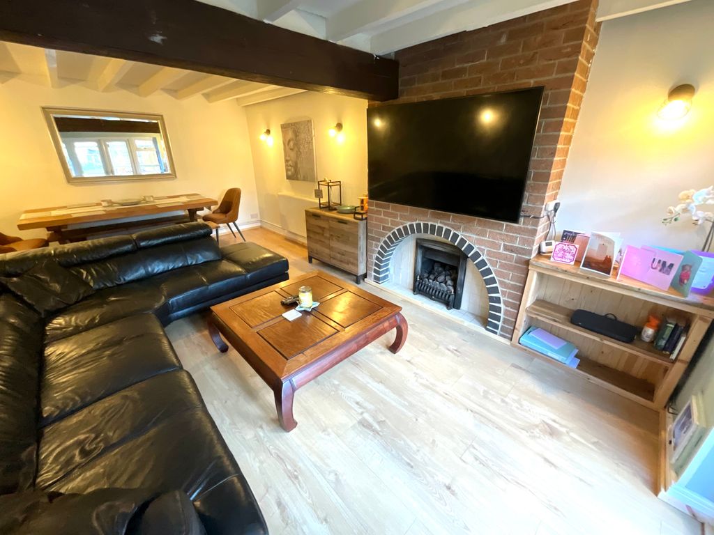 Property photo 3 of 16 Img_4513