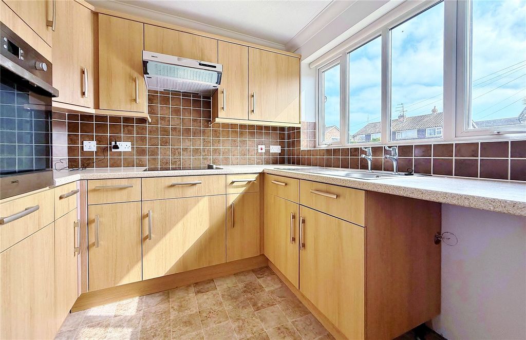 Property photo 2 of 24 Picture No. 32
