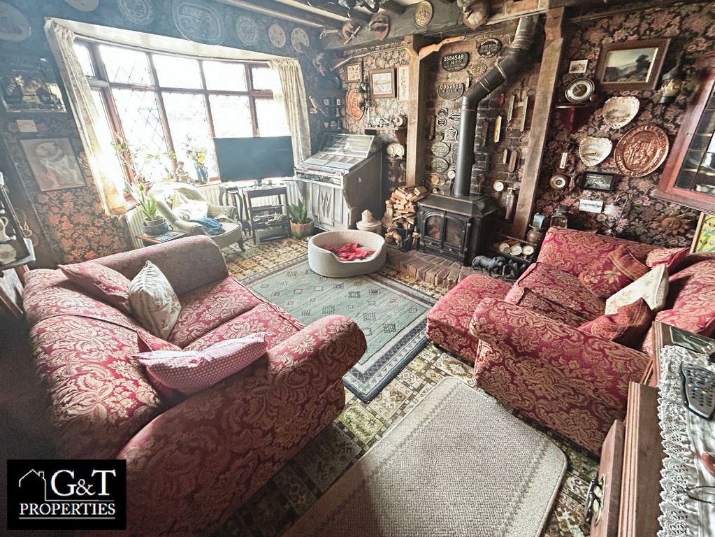 Property photo 2 of 19