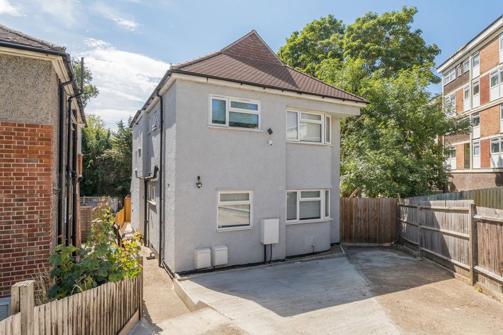 Property photo 1 of 12 1487314-1-6A4Bbb5...