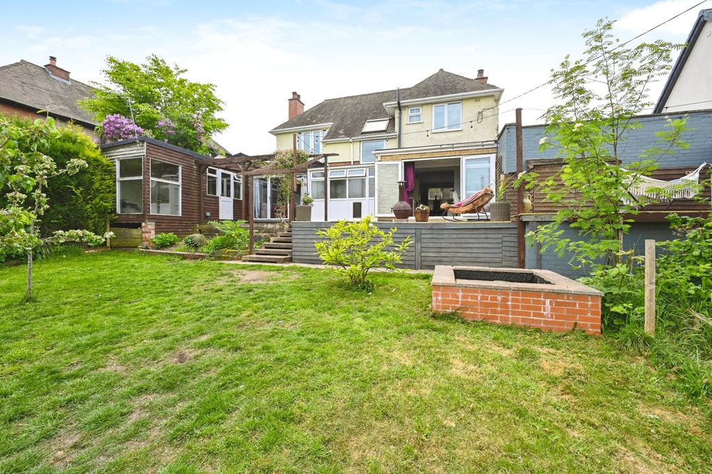 Property photo 2 of 18