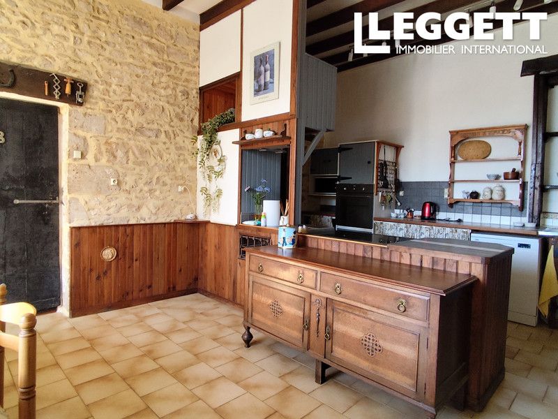 Property photo 3 of 10