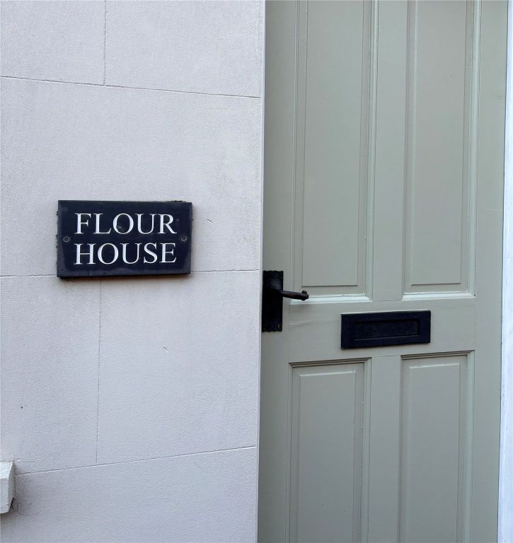 Property photo 1 of 11 Picture No. 29